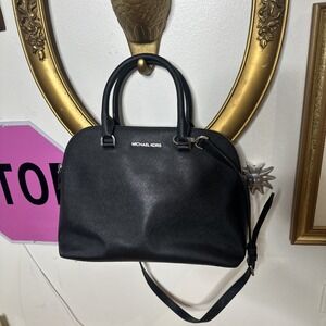 Gorgeous Michael Kors Black Shoulder Purse Crossbody Strap